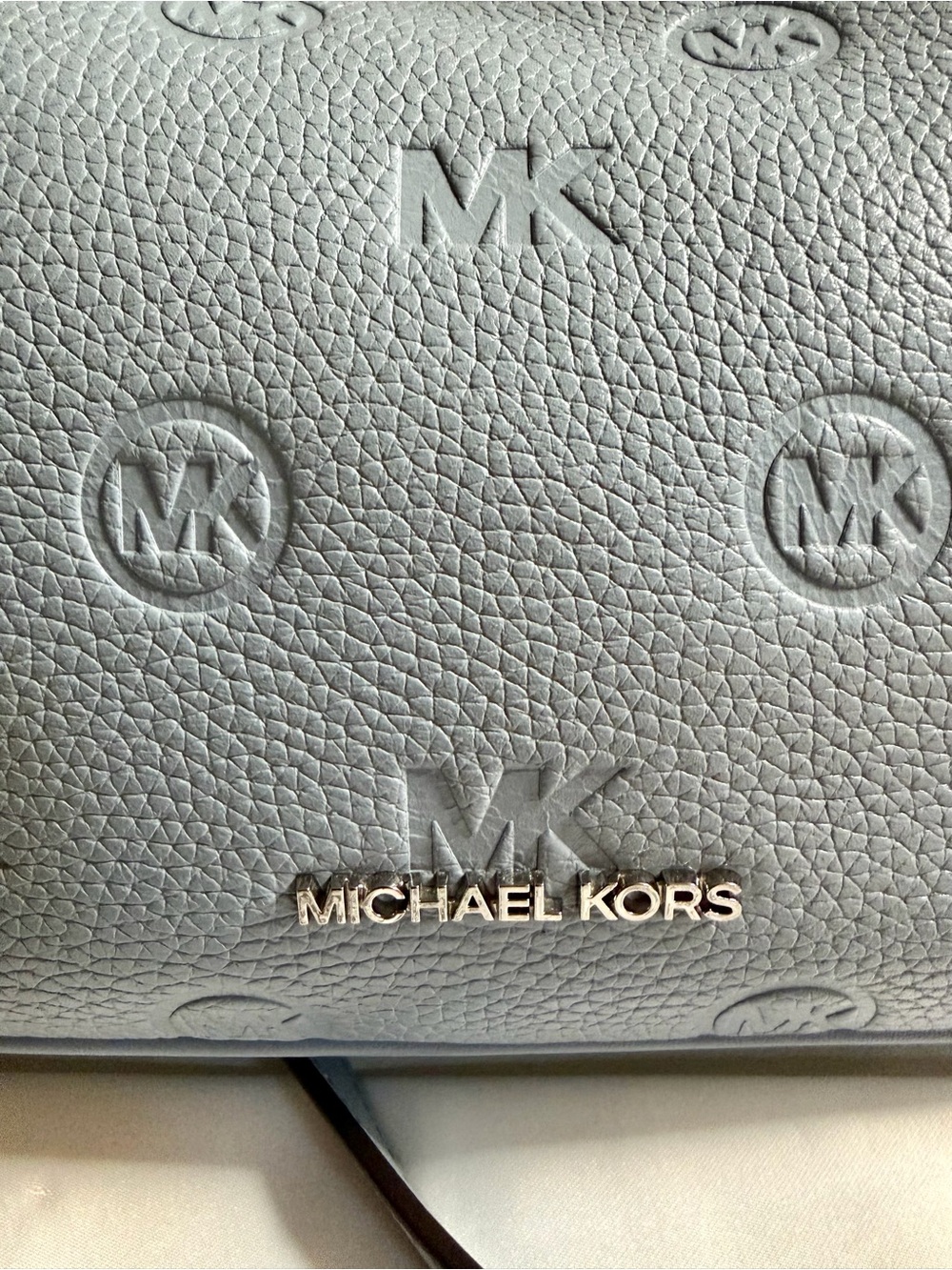 NWOT Michael Kors Cora Medium Zip Crossbody Bag - Picture 4 of 4